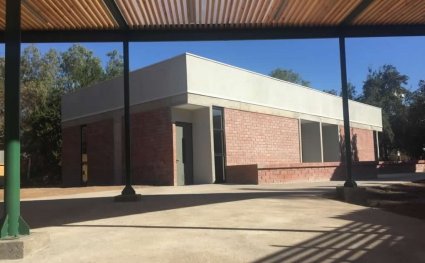 Escuela de Agronomía inaugura nueva aula para la docencia