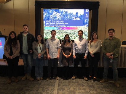 Estudiantes de Agronomía participaron en seminario de APEC Chile 2019