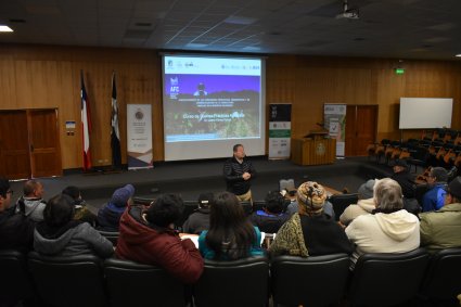 El Núcleo de Biotecnología de Curauma realiza seminario sobre Agricultura Familiar Campesina