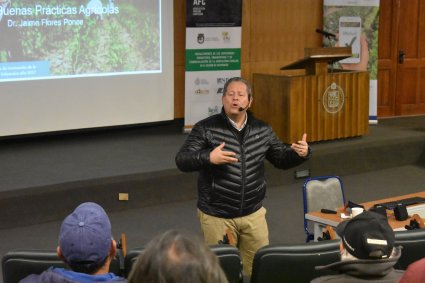 El Núcleo de Biotecnología de Curauma realiza seminario sobre Agricultura Familiar Campesina