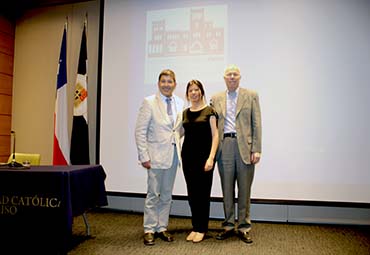 CEA conmemoró los 30 años de la caída del Muro de Berlín con conferencia de Eduardo Araya