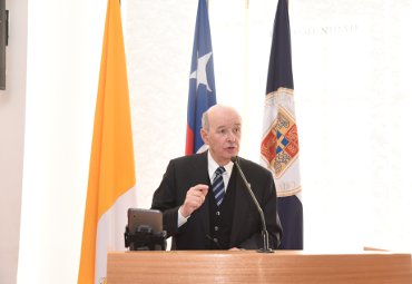 Rector en Claustro Pleno 2019: "Existen grandes desafíos para la construcción de la PUCV del centenario"