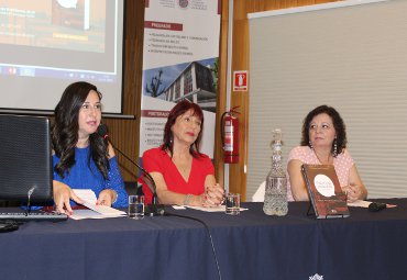 En la PUCV se efectuó lanzamiento del libro “Prácticas Comunicativas en el Aula” de la profesora Patricia Vargas