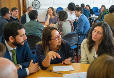 Docentes de diferentes jerarquías apreciaron estructura de Modelo Educativo PUCV