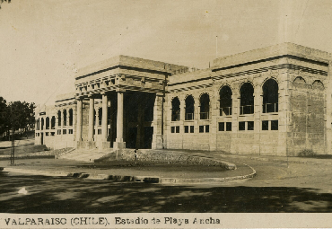 Alumno del Magíster en Historia PUCV investigó sobre la historia de las primeras canchas y estadios de fútbol en el Gran Valparaíso