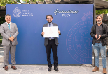 Instituto de Filosofía PUCV realizó ceremonia de entrega de grados del programa Magíster en Filosofía