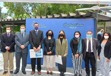 Instituto de Filosofía PUCV realiza ceremonia de titulación y graduación