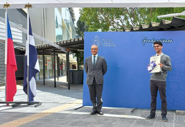 Instituto de Filosofía PUCV realizó ceremonia de titulación y graduación