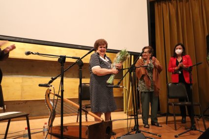 Mundo universitario homenajea a la cantora y patrimonio vivo Isabel Fuentes