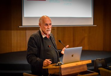 PUCV presentó nuevos estándares para la Formación Inicial Docente ante profesoras y profesores