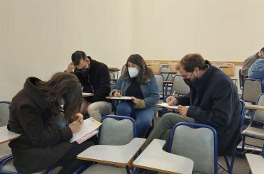 Estudiantes y académicos de Teología PUCV se suman a diálogos de sinodalidad