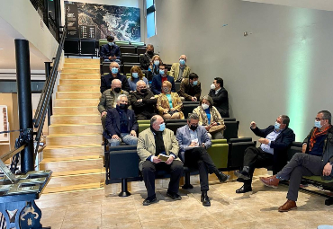 Académicos del Instituto de Historia participaron en la presentación del libro “La muerte de Balmaceda”