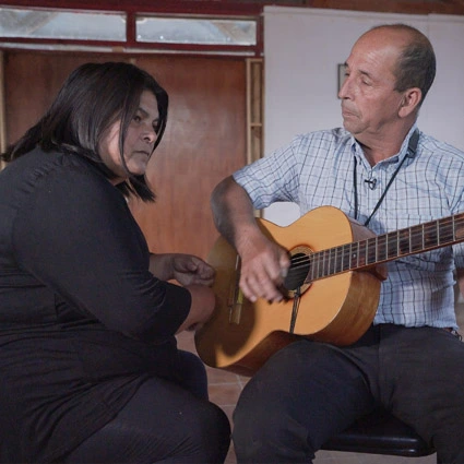 Documental retrata devoción hacia la Virgen a través de la música y baile de los creyentes