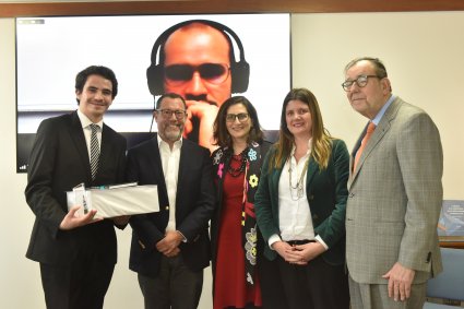 Alumni Joaquín Schäfer recibe reconocimiento del Centro de Arbitraje y Mediación de la Cámara de Comercio de Santiago