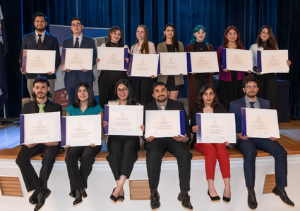 Nuevos egresados del Instituto de Biología PUCV reciben grados y títulos profesionales