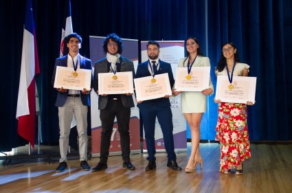 Ceremonia de Entrega de Títulos y Grados EIB 2022