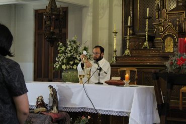 Facultad de Teología PUCV se reúne en liturgia de fin de año organizada por Centro de Estudiantes