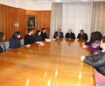 Nuncio Apostólico Monseñor Alberto Ortega visita la PUCV