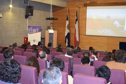 Ex Ministro de Ciencias, Flavio Salazar Onfray, Inaugura Año Académico de la Facultad de Ciencias