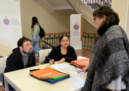 Exitoso Día Abierto de la PUCV en la Facultad de Teología