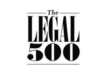 Abogados PUCV destacan en ranking de The Legal 500