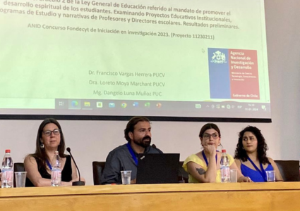 Exitosa presentación de trabajo sobre Desarrollo Espiritual en Congreso de Educación de la Universidad de Chile