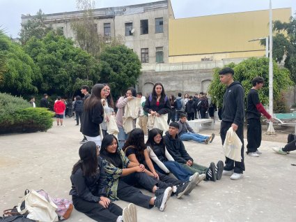 Escuela de Comercio da la bienvenida a los novatos de contador auditor