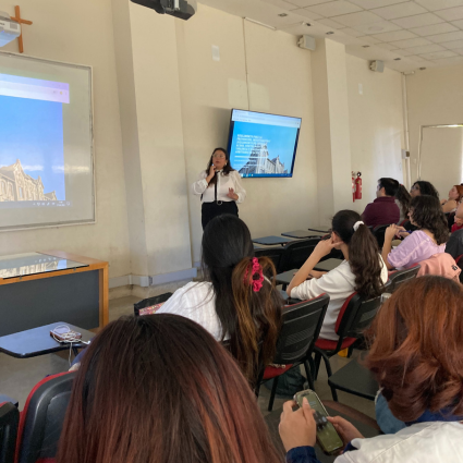 Secretaria ejecutiva de la Comisión CAHVDA imparte taller preventivo en Instituto de Historia