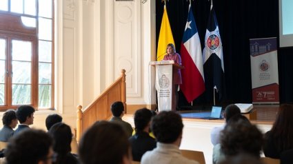 Estudiantes de ENE PUCV recibieron certificados Cambridge