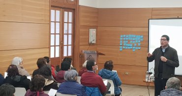 Académico de nuestra Facultad de Teología dicta curso en el contexto del Proyecto Prioriza Personas Mayores