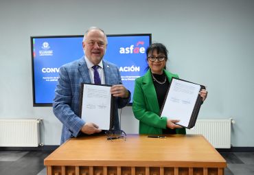 Firma Convenio de colaboración entre la Asociación de Directivos Superiores de Facultades de Administración, Negocios y Empresariales (ASFAE) y la Facultad de Ciencias Jurídicas y Empresariales de la Universidad de la Frontera