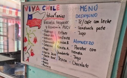 ENE PUCV participa en almuerzo solidario en Comedor de Parroquia La Matriz