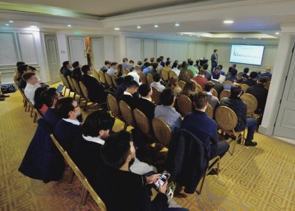 Escuela de Negocios y Economía participa en el CFA Institute Research Challenge