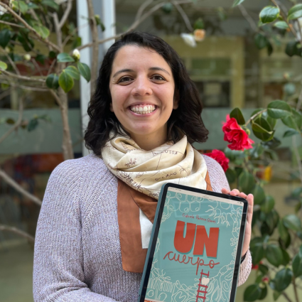 Alumni Gabriela Pacheco presentó su nuevo libro: "Un Cuerpo"