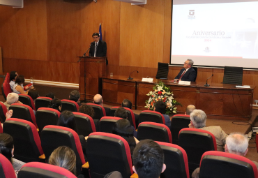 Profesor José Luis Guerrero dicta conferencia magistral en aniversario de la Facultad de Ciencias Jurídicas y Sociales de la Universidad de Talca