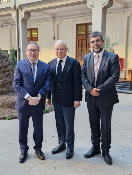 Expresidente de Costa Rica ofreció conferencia magistral en Escuela de Líderes Católicos de Valparaíso