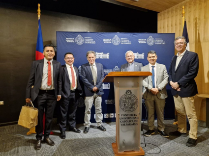 Delegación de la Universidad Católica Boliviana San Pablo visitó ENE PUCV