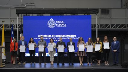 Reconocimiento a la Excelencia: Cuatro Académicos de la Escuela de Agronomía PUCV Premiados por su Compromiso y Logros