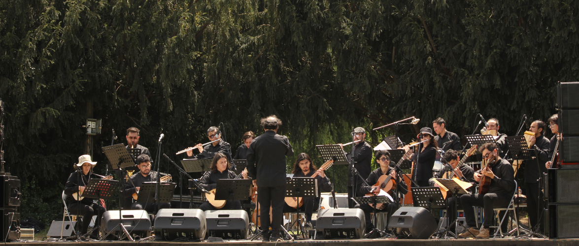 PUCV realizó concierto ecopoético “Historias de Jardín” recordando el legado de Gabriela Mistral