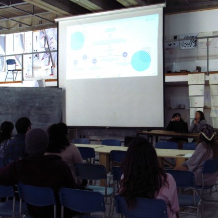 Estudiantes de Arquitectura y Diseño participaron en charla informativa sobre la labor de la Comisión CAHVDA PUCV