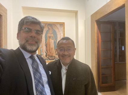 Profesor de la Facultad de Teología se reune con autoridades de la Santa Sede