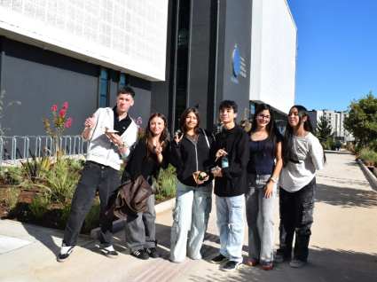 ¡Primer día de clases! Estudiantes de la Facultad inician su primer año universitario