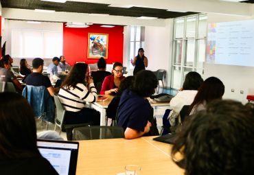 Académicos participaron en capacitación sobre docencia inclusiva para estudiantes con discapacidad visual
