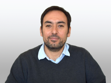 Roberto Bastías asume nuevos desafíos como profesor titular del Instituto de Biología