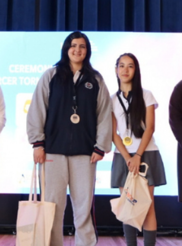 Torneo Femenino de Matemáticas culmina con masiva convocatoria y fortalece habilidades STEM en la Región